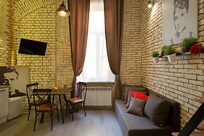 Apartment at the Red Bridge