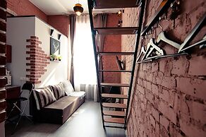 Apartment at the Red Bridge