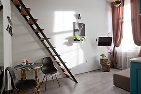 Apartment at the Red Bridge