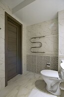 Apartment at the Red Bridge