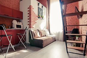 Apartment at the Red Bridge