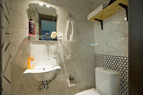 Apartment at the Red Bridge