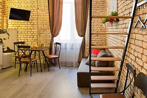 Apartment at the Red Bridge