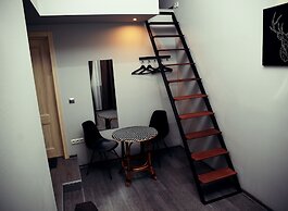 Apartment at the Red Bridge