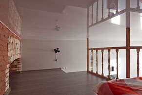 Apartment at the Red Bridge