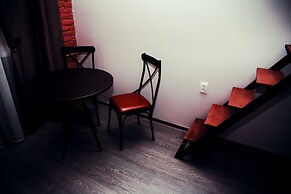 Apartment at the Red Bridge