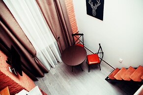 Apartment at the Red Bridge