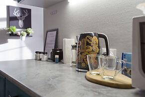 Apartment at the Red Bridge