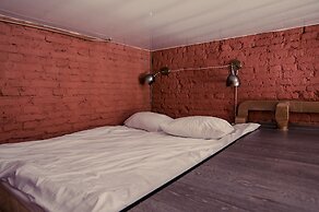 Apartment at the Red Bridge