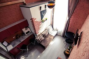 Apartment at the Red Bridge