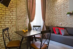 Apartment at the Red Bridge