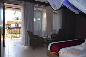 Saffron Beach Bistro & Cottages