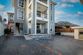 Saffron Beach Bistro & Cottages