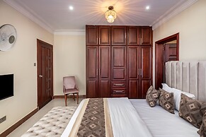 Saffron Beach Bistro & Cottages