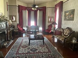 Grand Gables Inn Bed & Breakfast