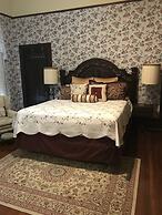 Grand Gables Inn Bed & Breakfast