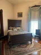 Grand Gables Inn Bed & Breakfast