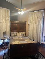 Grand Gables Inn Bed & Breakfast