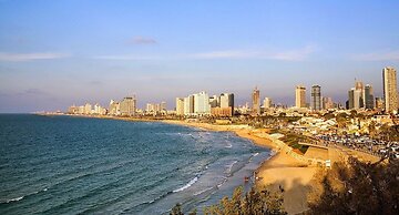 Jaffa Studio Near the Cool Flee Market