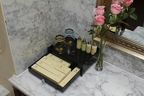 Xiaogan Yuji Grand Hotel