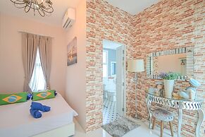 Baan Hua Hin Suk Jung