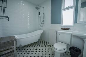 Baan Hua Hin Suk Jung