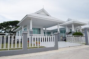 Baan Hua Hin Suk Jung