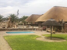 Tsauchab River Lodge