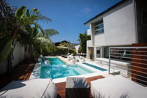 Modern Del Mar Beach Home