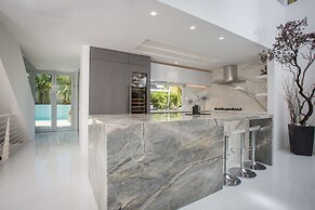 Modern Del Mar Beach Home