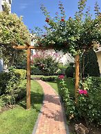 Central Plaza Studio