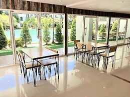 Le Breeze Resort