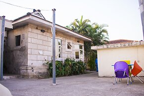 Whitehouse Exclusive Guest House