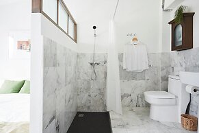 OB OON Boutique Bed & Breakfast