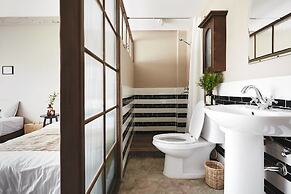 OB OON Boutique Bed & Breakfast