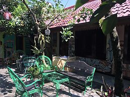 Omah Njonja Bed & Brasserie