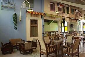 Omah Njonja Bed & Brasserie