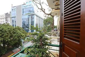 Tuti Lakeside Homestay