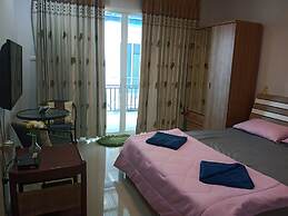 Mae-Porn Hostel