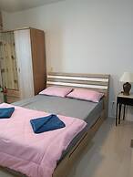 Mae-Porn Hostel