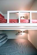 Midtown Hostel