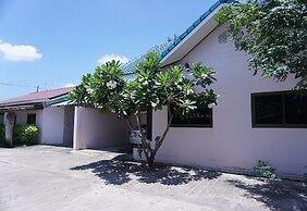 Baan Kieng Dao Resort