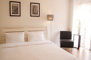 Good Houses Apartment