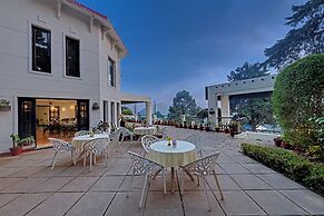 8fold-Pinecrest By LaRiSa, Bhimtal