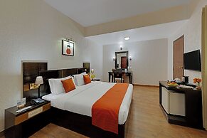 8fold-Pinecrest By LaRiSa, Bhimtal