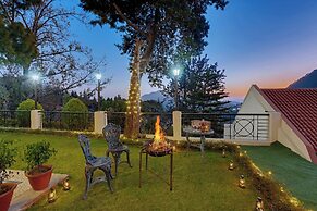 8fold-Pinecrest By LaRiSa, Bhimtal