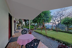 8fold-Pinecrest By LaRiSa, Bhimtal