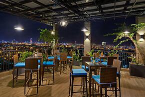 Seashore Hotel & Apartment