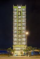 Seashore Hotel & Apartment