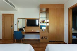 Seashore Hotel & Apartment